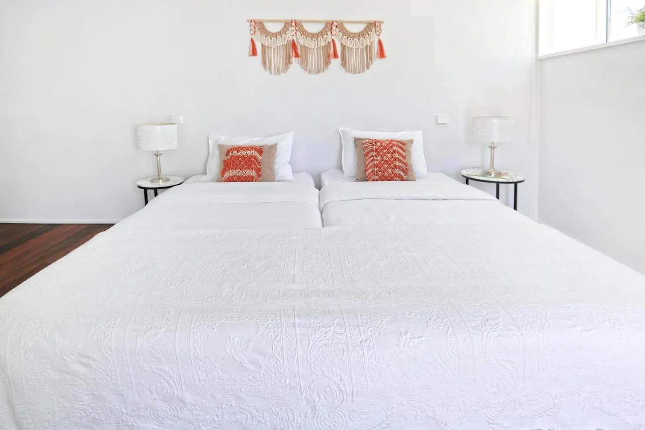 Santa Joana Apartments With Garden And Heated Pool Lisbon