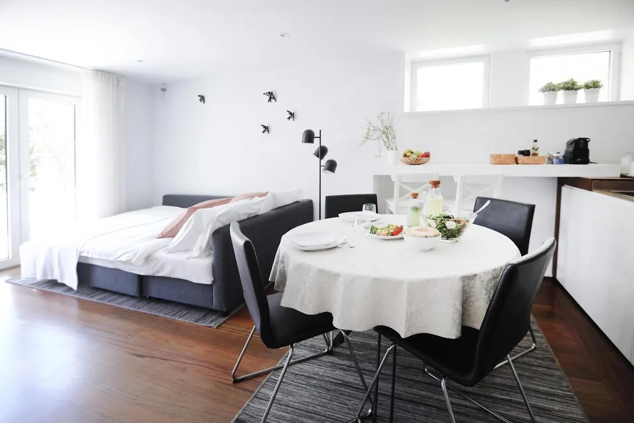 Santa Joana Apartments With Garden And Heated Pool Lisbon