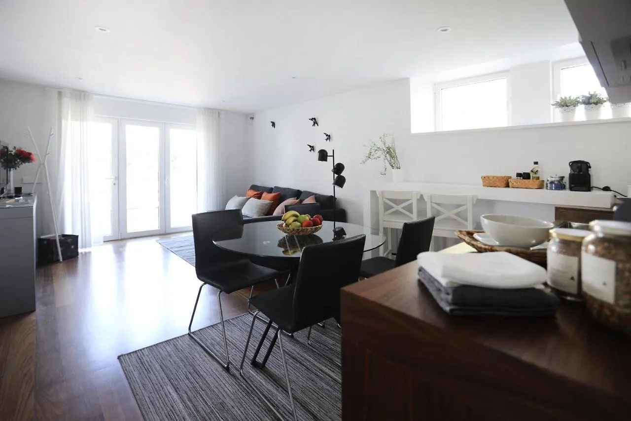 Santa Joana Apartments With Garden And Heated Pool Lisbon Portugal