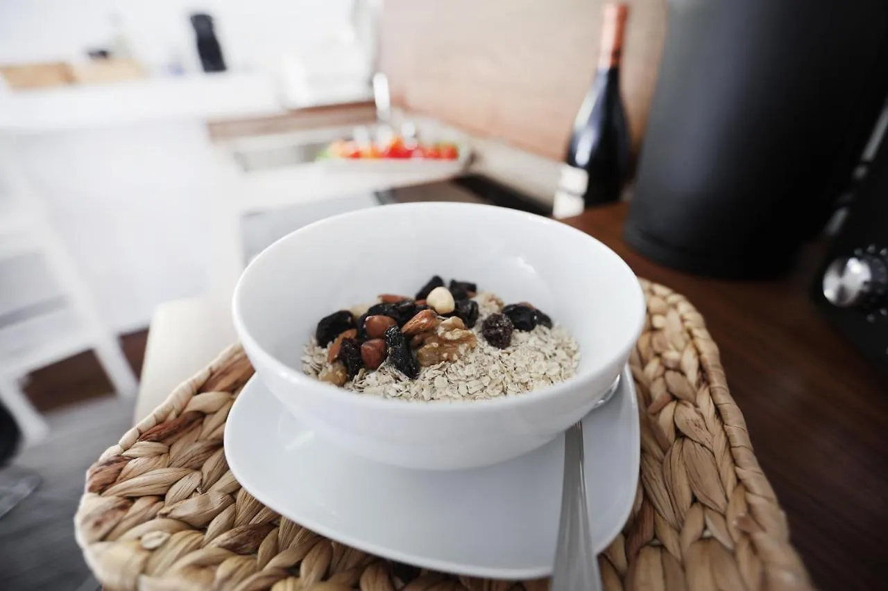 Santa Joana Apartments With Garden And Heated Pool Lisbon